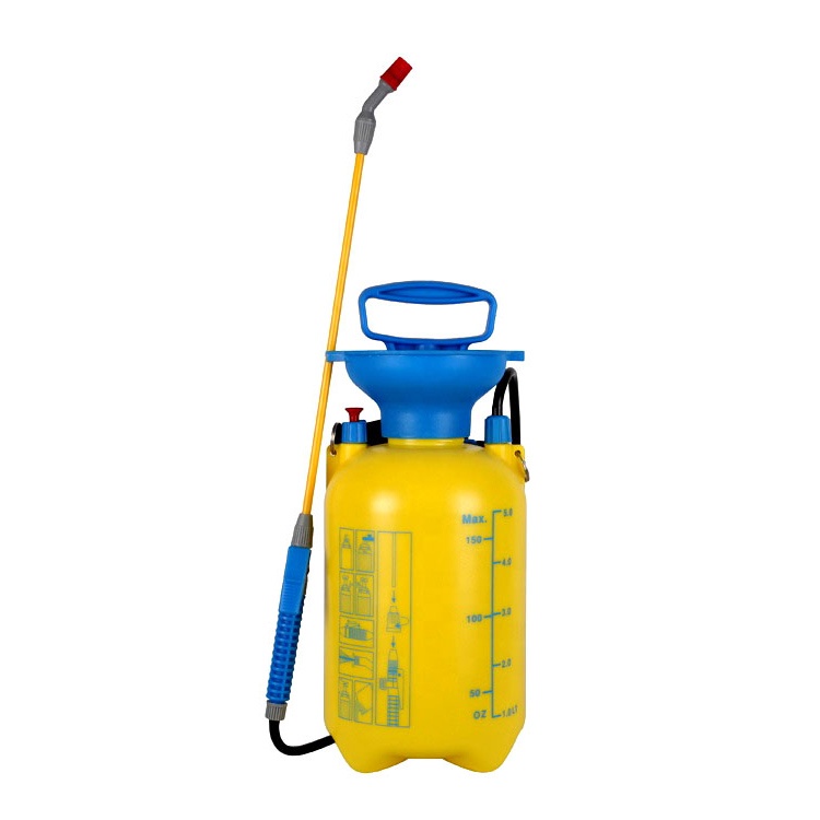 Manual pressure sprayers