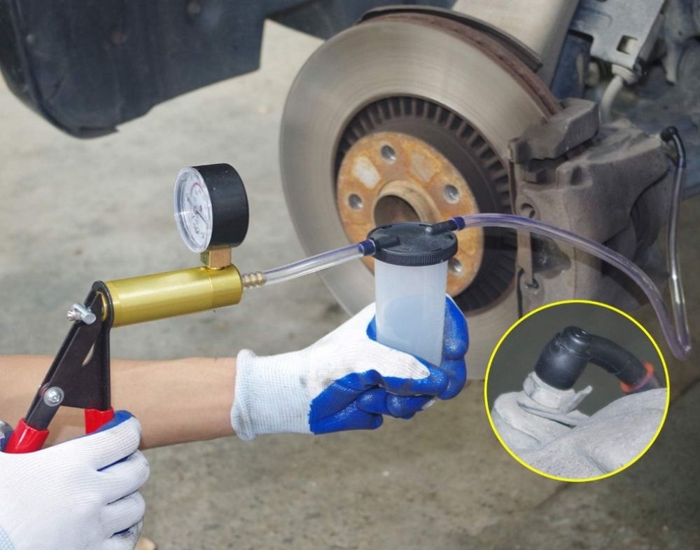 Brake Bleeder & Vacuum Pump Tester Kit