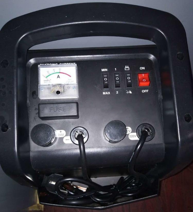 12V/24V Movable Battery Charger