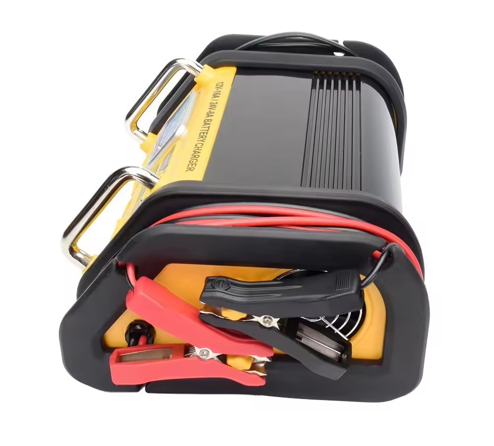12V/24V Smart Battery Charger with USB Output
