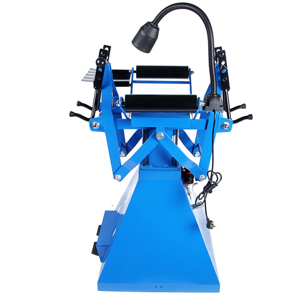 Pneumatic Tire Spreader with Working Light