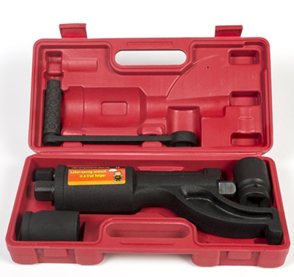 Manual Labor-Saving Wrench