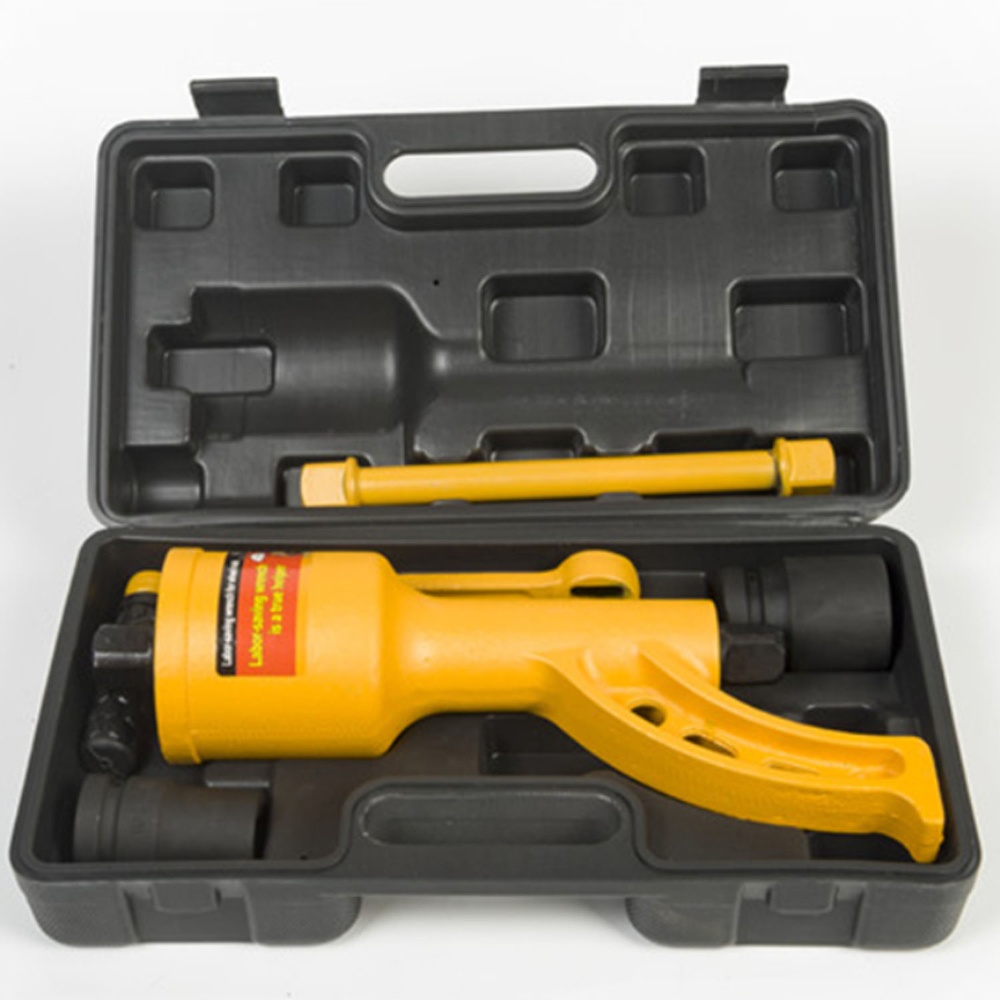 Manual Labor-Saving Wrench