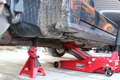 The Ultimate Guide to Industrial Jack Stands