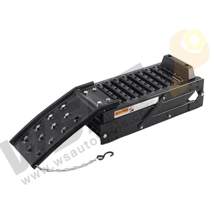 Tri-folding vehicle mobile ATV truck trailer steel car ramp