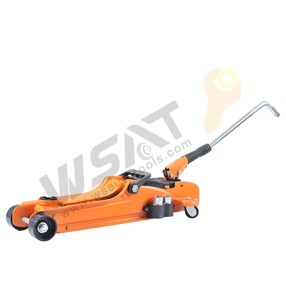 Low-Profile Lightweight Floor Jack
