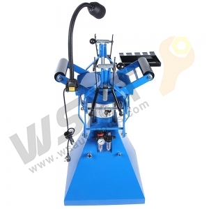 Pneumatic Tire Spreader with Working Light